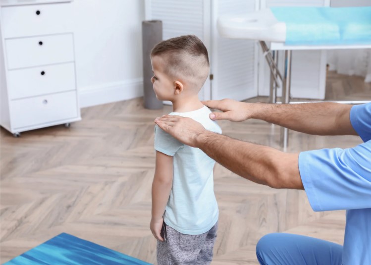 Escoliosis Idiopática- Especialistas en cirugía de columna-SpineAx