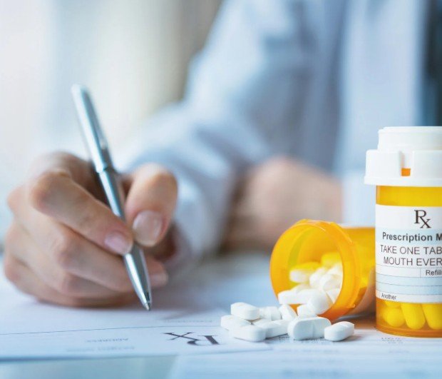 Indicaciones de medicamentos para una cirugía de columna - Spine AX