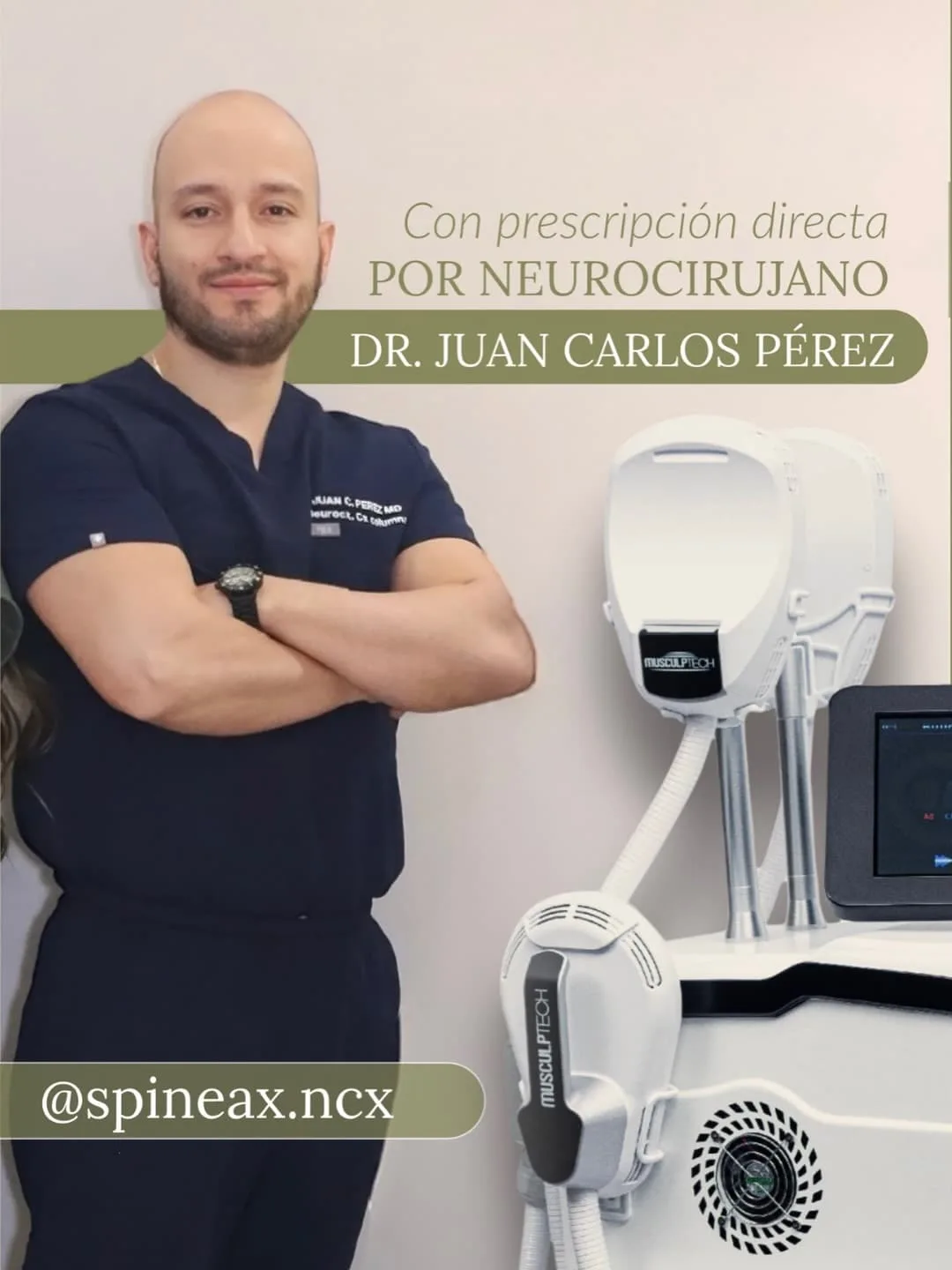 Dr. Juan Carlos Pérez - Neurocirujano especialista en recuperación postquirúrgica de columna en Bogotá