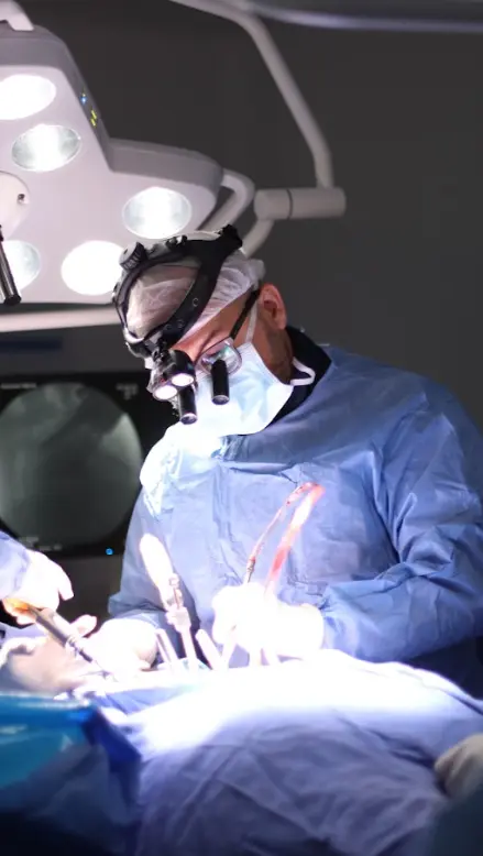 SpineAx specialized spine surgery center — Dr. Juan Carlos Pérez in Bogotá, Colombia